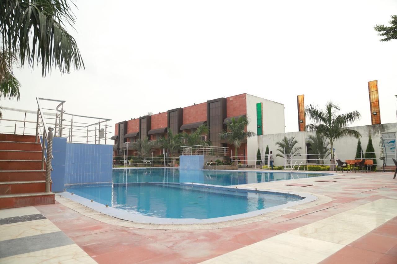 Hotel Sukhdeo Palace Gaya Exteriör bild