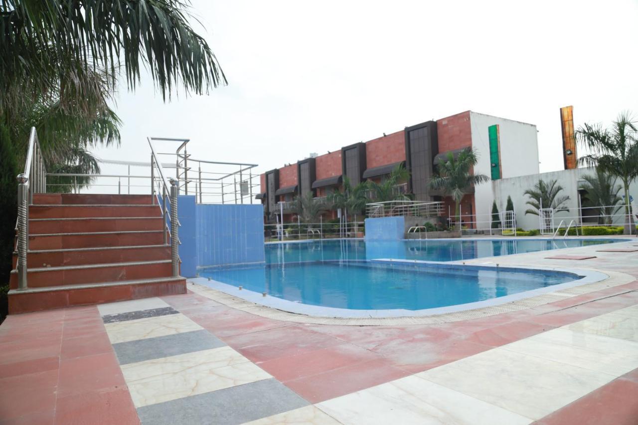 Hotel Sukhdeo Palace Gaya Exteriör bild