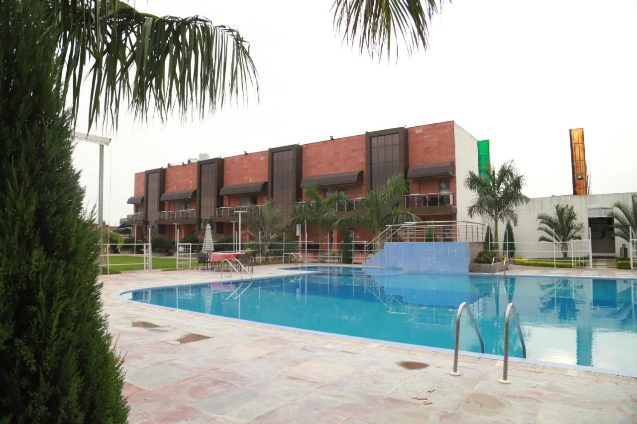Hotel Sukhdeo Palace Gaya Exteriör bild
